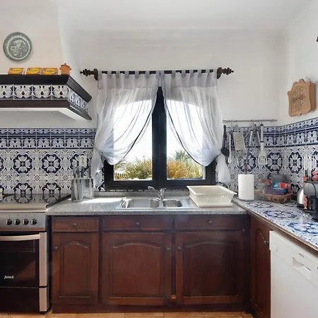 Casa Do Bico Da Biarritz * Costa Nova