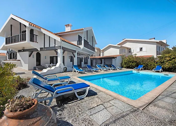 Casa Do Bico Da Biarritz Кошта-Нова