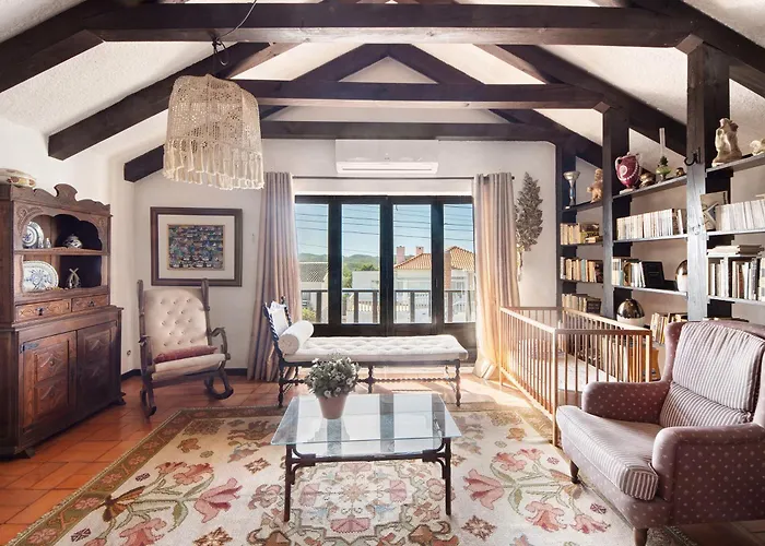 Casa Do Bico Da Biarritz * Кошта-Нова