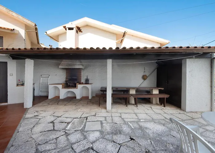 Casa Do Bico Da Biarritz * Кошта-Нова